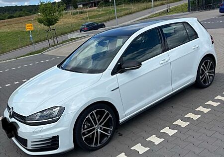 VW Golf Volkswagen 2.0 TDI BMT GTD GTD