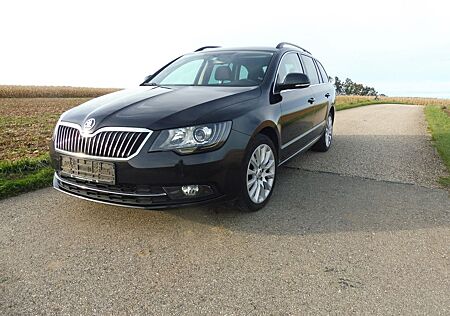 Skoda Superb 2.0 TDI DSG*XENON*NAVI*DAB