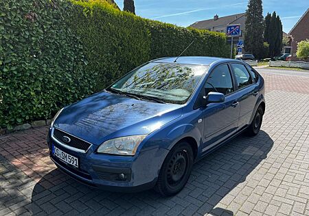 Ford Focus 1,6 Ghia