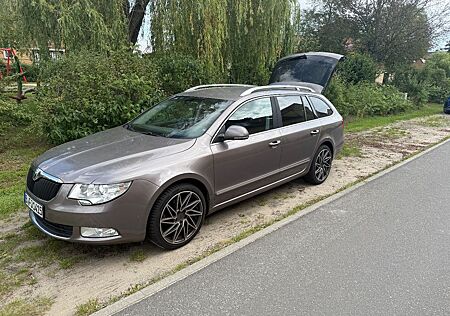 Skoda Superb Superv | 2.0 TDI | SH, Alufelgen, PDC,