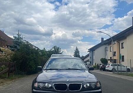 BMW 320i -