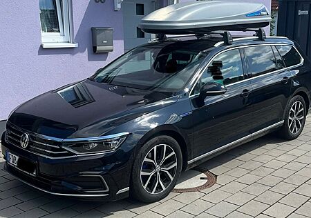 VW Passat Variant Volkswagen 1.4 GTE TSI DSG, R-Line, AHK