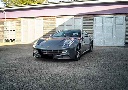 Ferrari FF 6,3 V12