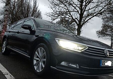 VW Passat Variant Volkswagen 2.0 TDI DSG Highline Vari...