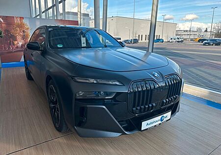 BMW 740d xDrive Limousine absolute Vollausstattung!