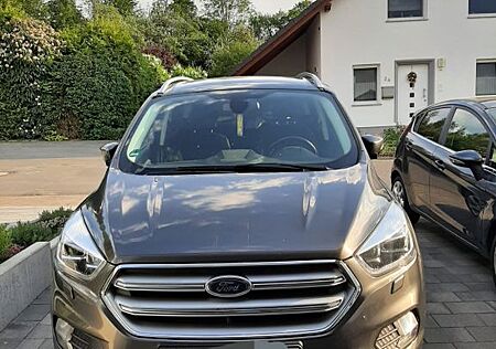 Ford Kuga 2,0 TDCi 4x4 132kW Titanium PowerShift ...