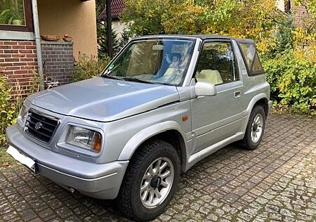 Suzuki Vitara gebraucht kaufen Suzuki Vitara 2.0 Cabrio Elton John limited Edition