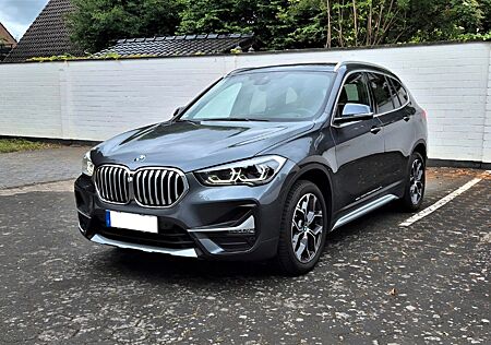 BMW X1 xDrive18d xLine, Pano, HuD, Navi, Allrad
