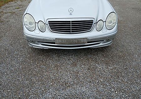 Mercedes-Benz E 270 CDI AVANTGARDE
