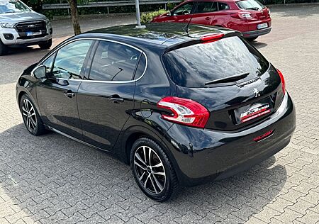 Peugeot 208 1,4 16V VTI " ALLURE " 5-TÜRIG / TOP-EXTRAS
