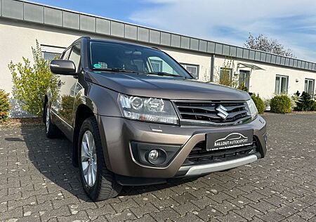 Suzuki Grand Vitara 1.9 DDiS 4x4,AHK,Navi,Xenon