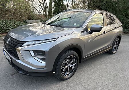 Mitsubishi Eclipse Cross 2.4 PLUG-IN HYBRID 4WD Basis Basis