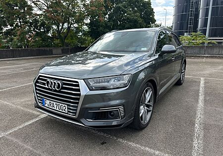 Audi Q7 e-tron 3.0 TDI quattro tiptronic -