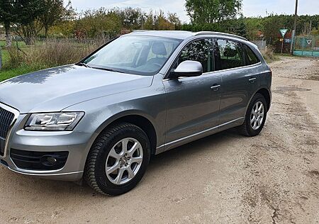 Audi Q5 2.0 TFSI 132kW quattro - Klima AHK