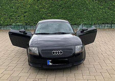 Audi TT Coupe 1.8T -