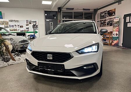 Seat Leon Sportstourer 1.5 eTSI DSG FR AHK/RFK/LED/SH