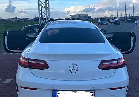 Mercedes-Benz E 200 Coupé AMG - Pano - Burmester - 9G Tronic
