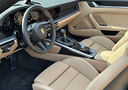 Porsche 992 911 Targa 4S SPORTDESIGN-ABGAS*BOSE*LED*21 C
