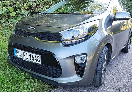 Kia Picanto 1.2 GT-line AMT GT-line