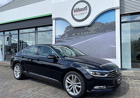 VW Passat Volkswagen Lim. Comfortline, Aut., Navi, Vollleder