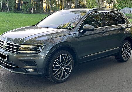 VW Tiguan Volkswagen 2.0 TDI SCR 140kW DSG 4MOTION Highlin...