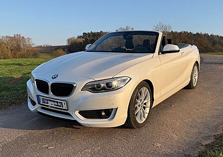 BMW 220i Cabrio - M-Lenkrad, Xenon, Navi, Memory
