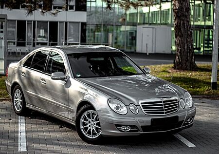 Mercedes-Benz E 200 KOMPRESSOR CLASSIC Classic