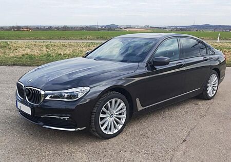 BMW 730d xDrive -HuD ACC Laser GSD FernP Aktiv-Lenk