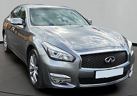 Infiniti Q70 2.2D PremTec, Mercedes Motor, *Top Zustand *