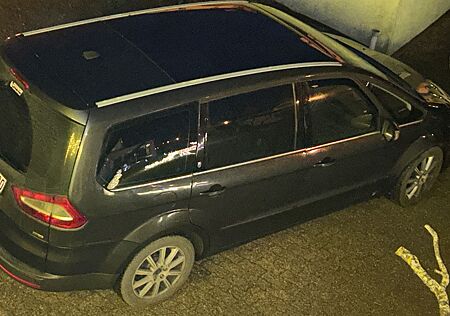 Ford Galaxy 2,0 TDCi 103kW DPF Ghia TÜV neu