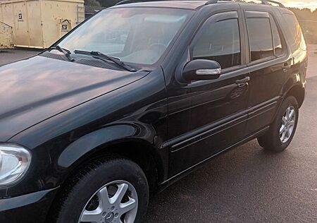 Mercedes-Benz ML 320