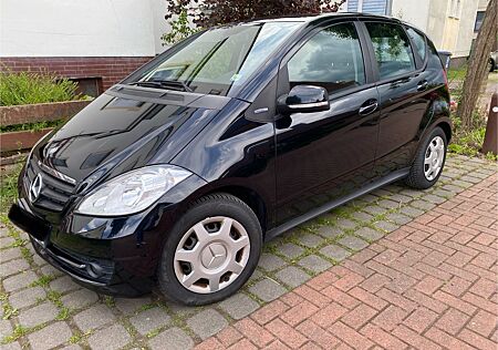 Mercedes-Benz A 160 CDI BlueEFFICIENCY -