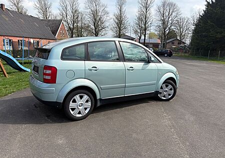Audi A2 1.4 -
