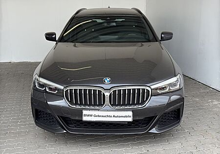 BMW 530dA xDrive Tour. M Sport LiveCock.AHK.ParkAss.