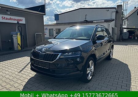 Skoda Karoq Style 4x4 Automatik 110KW Kamera TÜV Neu
