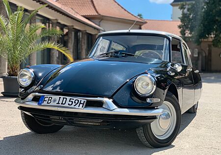 Citroën Seltene Citroën ID 19 Luxe, umfangreich saniert