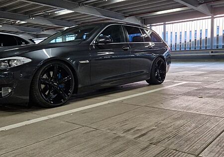 BMW 535d Touring -