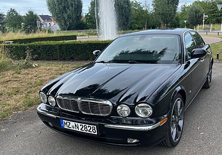 Jaguar XJ6 XJ DIESEL SEHR GEPFLEGT viele Neuteile