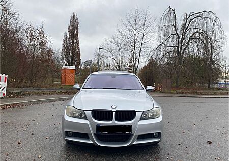 BMW 325i E90 - N52 Motor
