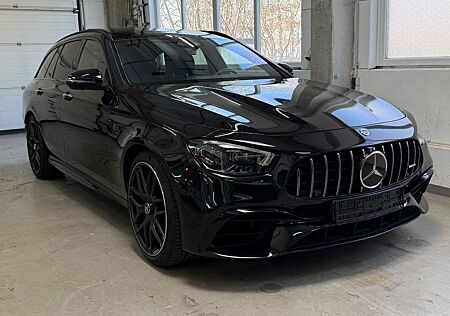 Mercedes-Benz E 63 AMG E 63 S AMG 4Matic Pano/Hd-Up/Carbon/360°/Servosc