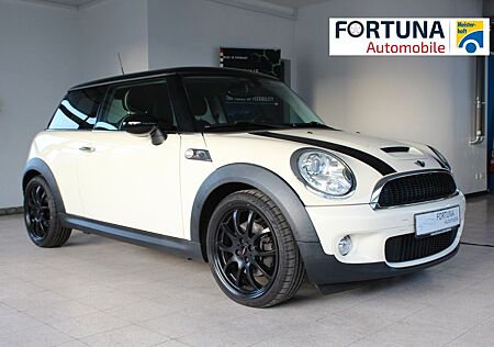 Mini Cooper S 1. Hand Xenon Leder JCW LM-Räder