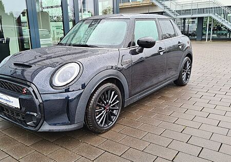 Mini Cooper S Automatik bis 3 Jahre Gewährleistung *