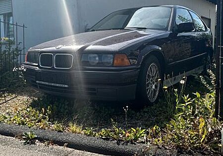BMW 316i Compact