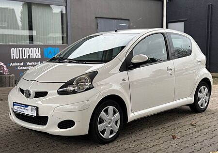 Toyota Aygo (X) Aygo (X) 1,0-l-VVT-i KLIMA/5TÜRER/ZV/TÜV;HU NEU