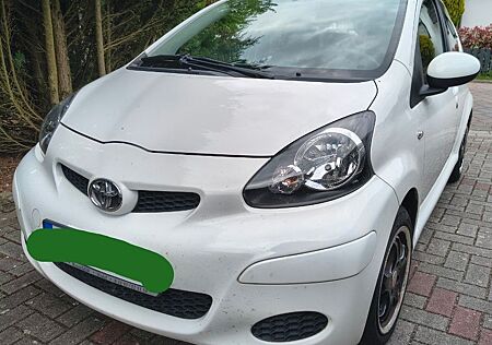 Toyota Aygo (X) Aygo (X) 1,0-l-VVT-i -
