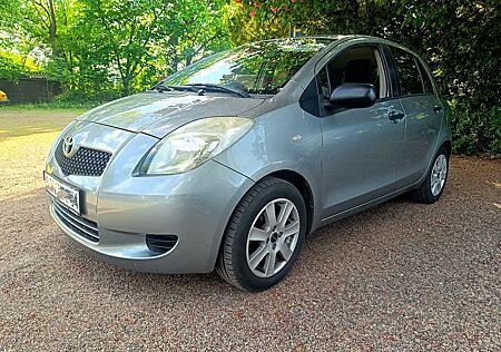 Toyota Yaris 1.3, 87 PS, Klima, TÜV: 11/26, wenig km