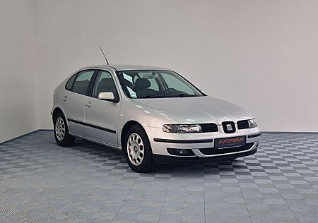 Seat Leon Signo _TÜV NEU_Allwetter_Climatronic