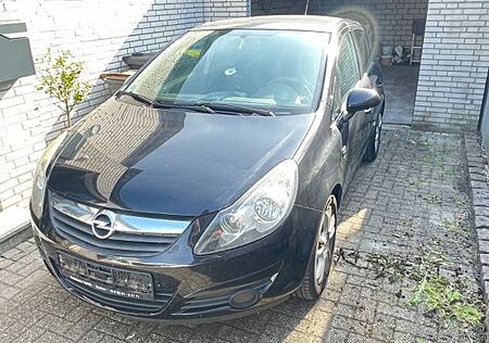 Opel Corsa 1.2 Benziner/ 86 PS / Allwetterreifen 1 Jahr Alt