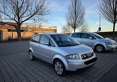 Audi A2 1.4 - TÜV 08/27 Motor Getriebe top