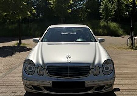 Mercedes-Benz E 200 KOMPRESSOR AVANTGARDE Avantgarde